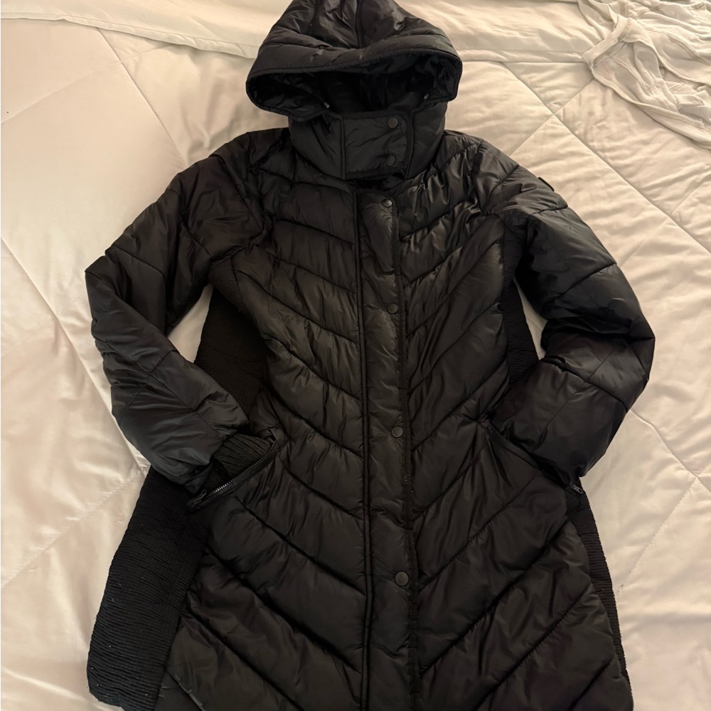 Women's Black Puffer Hooded Coat